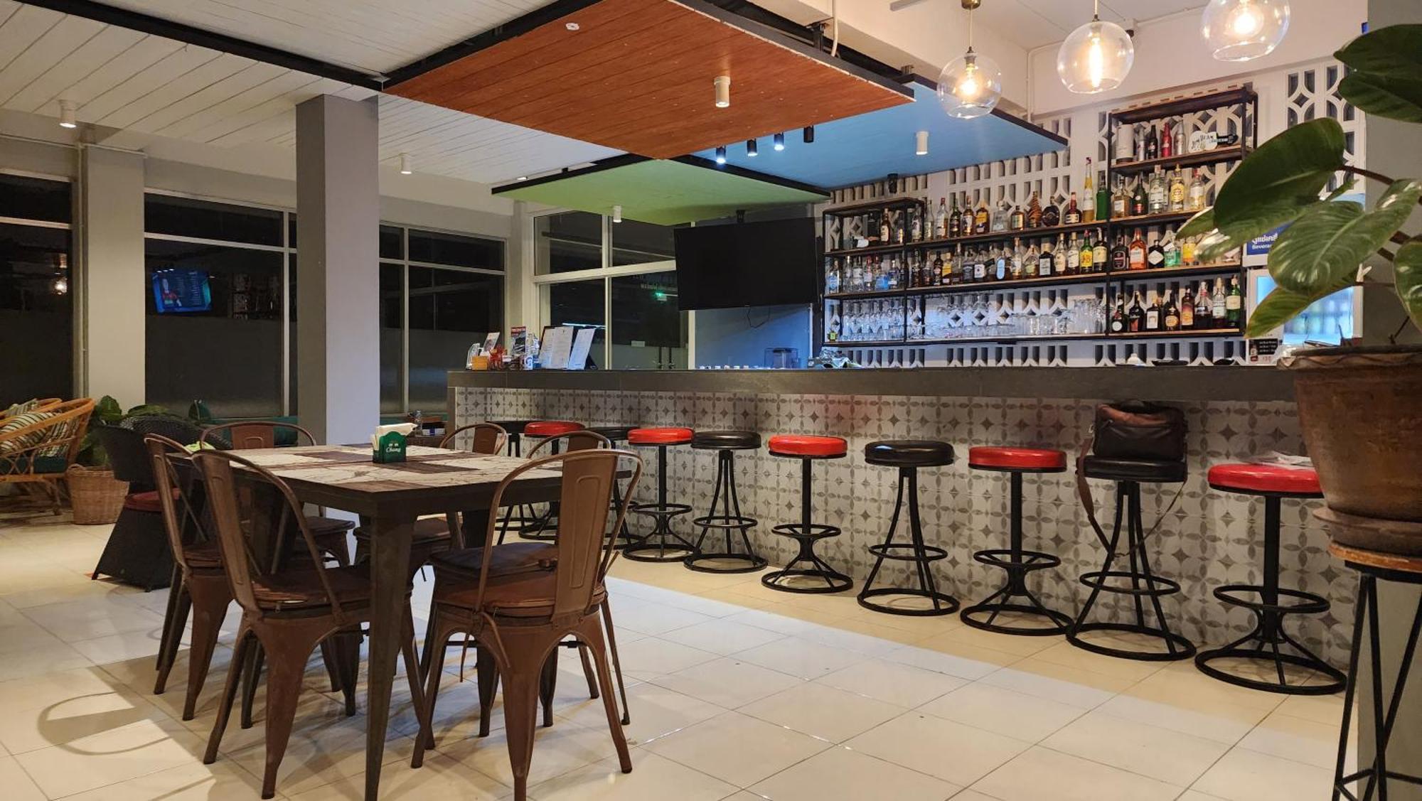 Irest Ao Nang Hostel Buitenkant foto